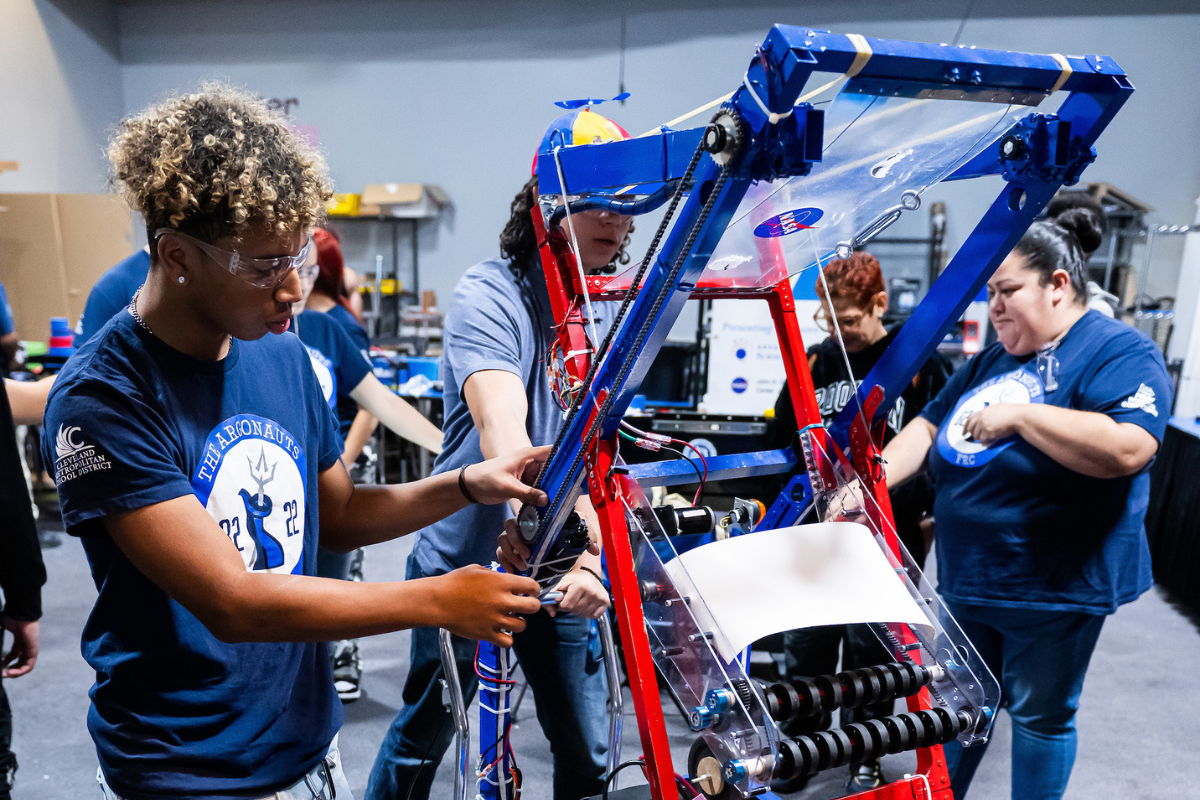 Great Lakes Science Center Robotics Initiative